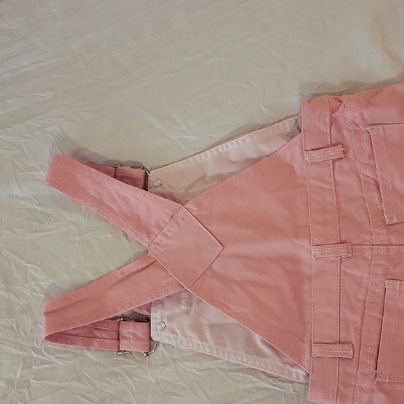 Overalls Shorts, Bunny Face, Girls Size 6. Pink - Picture 4 of 8